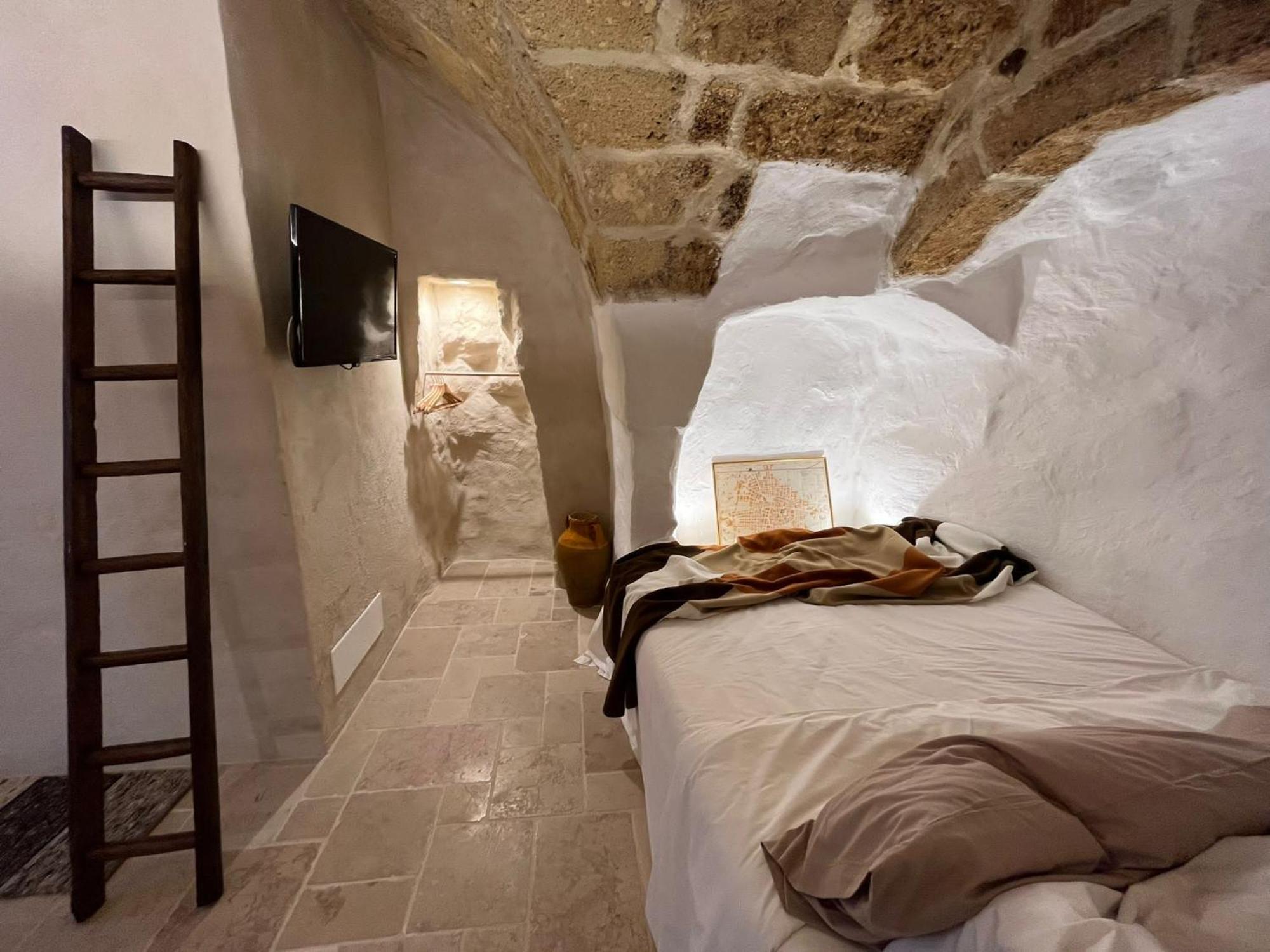 La Segreta Del Castello, Private Access Bed & Breakfast Gioia Del Colle Exterior photo