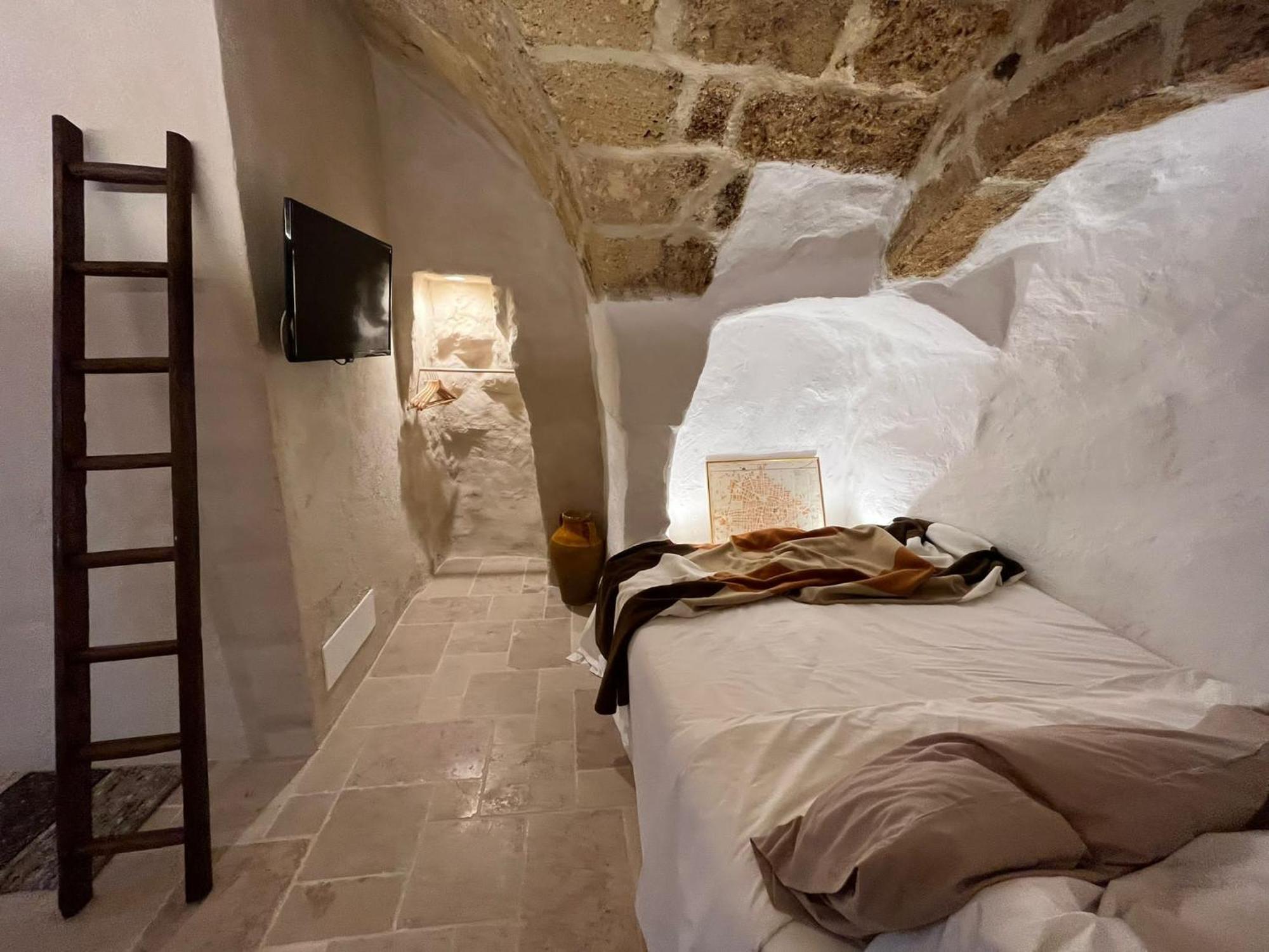 La Segreta Del Castello, Private Access Bed & Breakfast Gioia Del Colle Exterior photo
